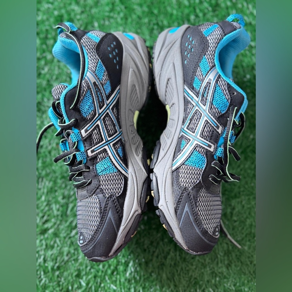 ASICS Gray and Blue Women’s Running Shoes Size 8